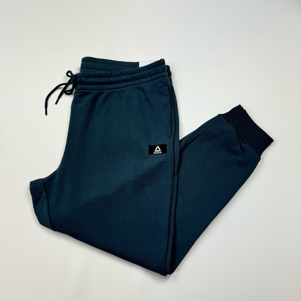 NEW! Women’s Reebok Cuffed Jogger Sweatpants Size 2XL W/Tag
